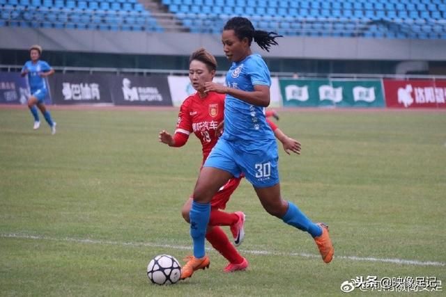 湖人或通过两笔三方交易补强内线与四号位